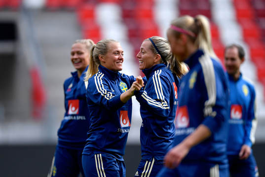 Magdalena Eriksson and Linda Sembrant of Sweden