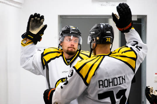 Brynäs Marcus Ersson och Joachim Rodin innan