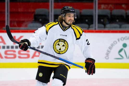 Brynäs Adam Brodecki deppar