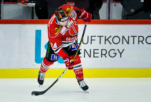 Örebros Aaron Irving