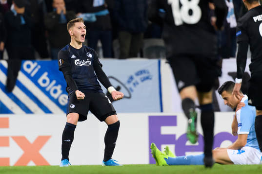 Guillermo Varela of FC Köpenhamn celebrates