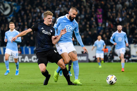 Jens Stage of FC Köpenhamn and Guillermo Molins of Malmö
