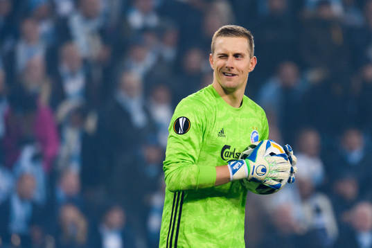 Goalkeeper Karl-Johan Johnsson of FC Köpenhamn blink his