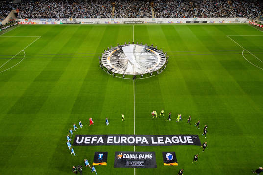 Teams line up