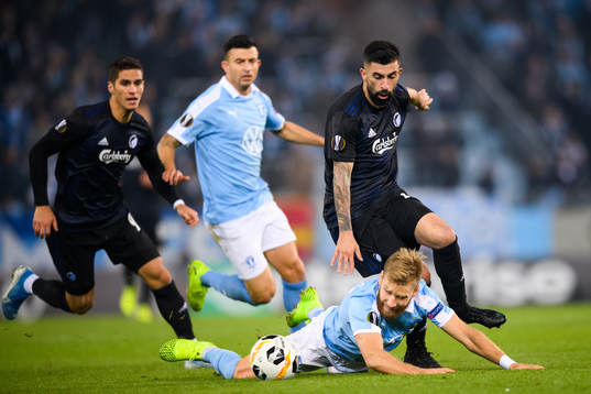 Rasmus Bengtsson of Malmö FF and Michael Santos of FC