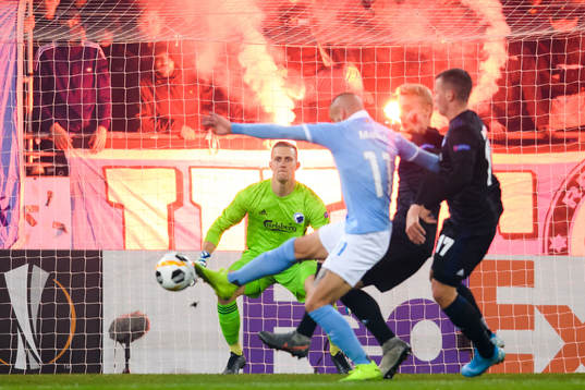Goalkeeper Karl-Johan Johnsson of FC Köpenhamn