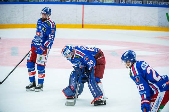 Oskarshamns Johan Alm, målvakt Tex Williamsson och