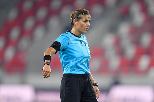 Referee Melis Ozcigdem of Turkey