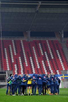 Sweden's team reacts
