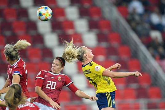 Stina Blackstenius of Sweden against Lilla Turanyi of