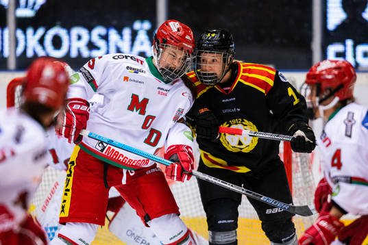 Modos Daniela Pejsova och Brynäs Hanna Rylander