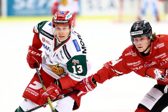 Moras Emil Bejmo och Vita Hästens Oliver Nordberg