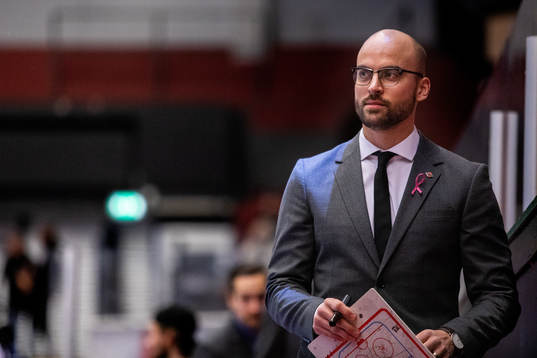 Modos tränare Björn Edlund