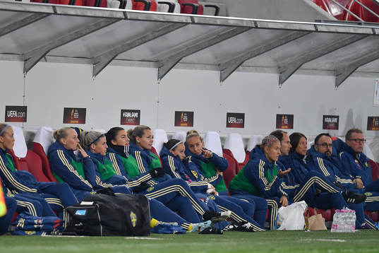 Kosovare Asllani of Sweden got injured