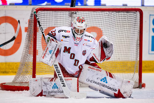 Modos målvakt Klara Peslarova