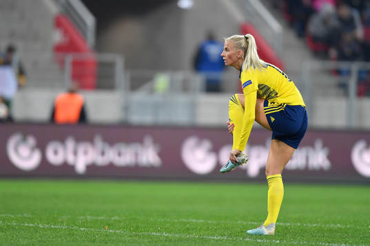 Sofia Jakobsson of Sweden reacts