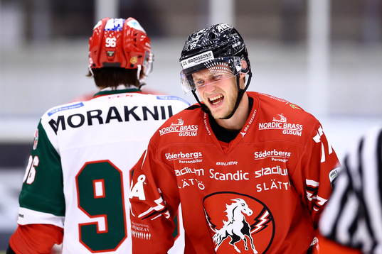 Vita Hästens Jacob Spångberg deppar