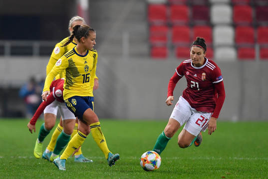 Julia Zigiotti Olme of Sweden vies against  Bernadette