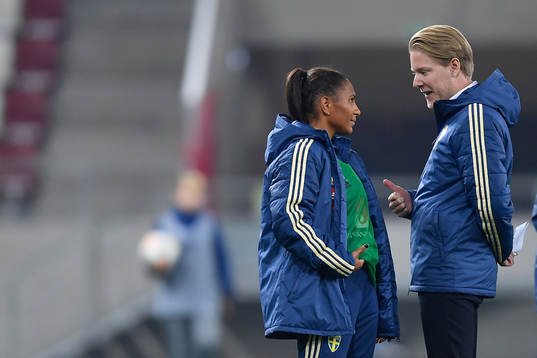 Madelen Janogy of Sweden and the swedish press officer