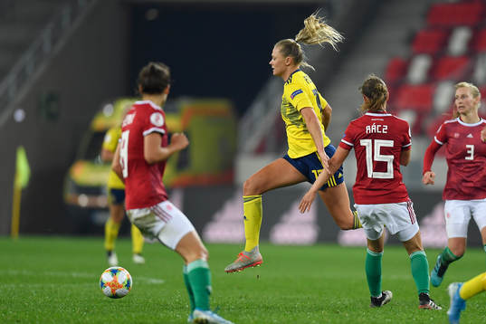 Fridolina Rolfo of Sweden vies against Zsofia Racz of
