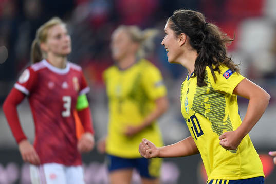 Loreta Kullashi of Sweden celebrates