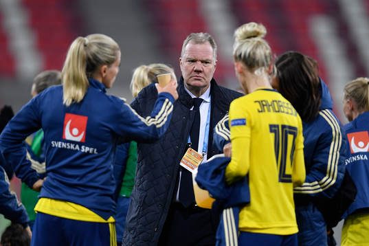 Karl-Erik Nilsson of Sweden, president of the Swedish