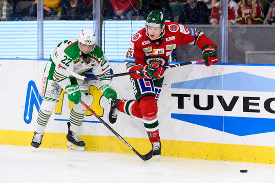 Rögles Samuel Jonsson och Frölundas Julius Bergman
