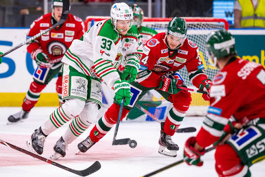 Rögles Niklas Hansson och Frölundas Theodor Lennström