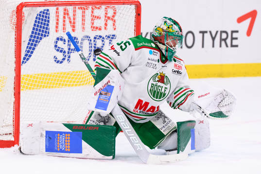 Frölundas Rhett Rakhshani (ej i bild) gör 1-1 bakom
