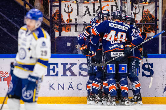 Växjös spelare jublar