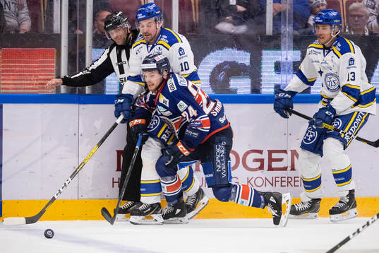Växjös Brendan Shinnimin och Leksands Johan Fransson och