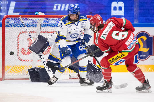 Leksands Maddie Rolfes  och Modos Gracen Hirschy