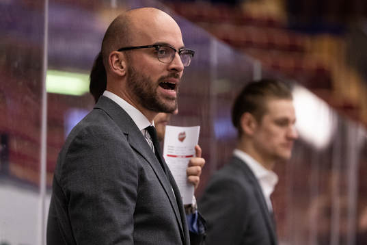 Modos tränare Björn Edlund