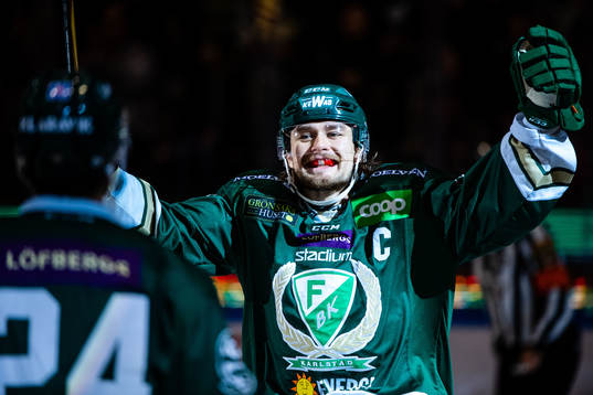 Bläddra bland fler bilder av Ishockey, SHL, Färjestad - Oskarshamn