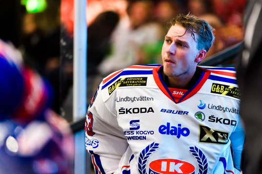 Oskarshamns målvakt Fredrik Pettersson-Wentzel deppar i