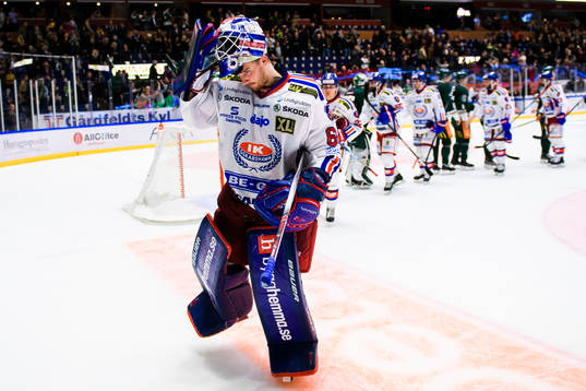 Oskarshamns målvakt Tex Williamsson deppar