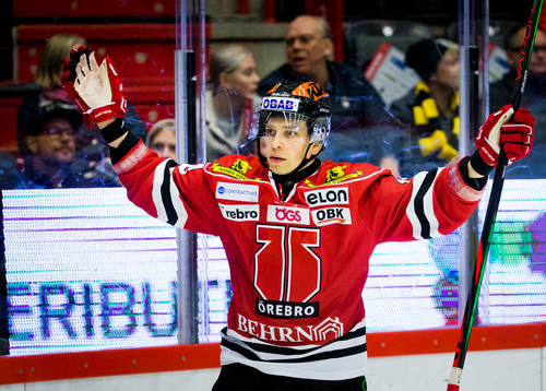 Örebros Sakari Salminen gör 3-0 och jublar