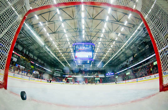 Örebros Marcus Weinstock gör 5-1 i öppet mål