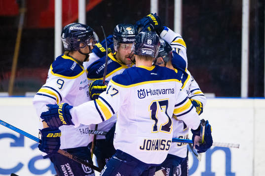 s Axel Holmström jublar