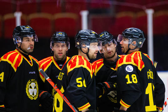 Brynäs Eric Norin med Johan Alcén, Jonathan Sigalet och