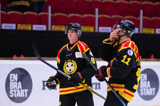 Brynäs Victor Söderström och Josef Ingman  deppar
