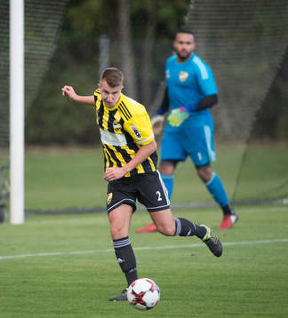 IFK Hässleholms Isak Olsson i matchen i division 2 mellan
