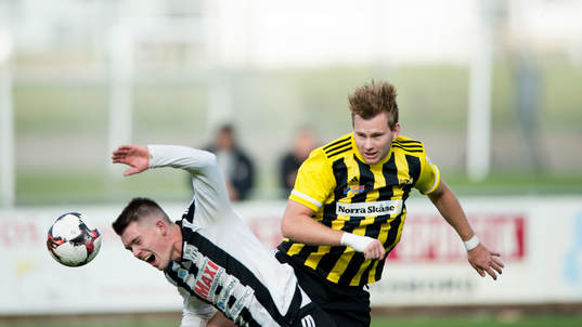 IFK Hässleholms Mattias Jönsson i matchen i division 2