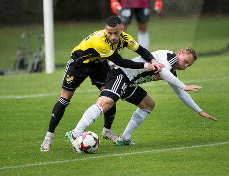 IFK Hässleholms Mohammed Hamdan i matchen i division 2