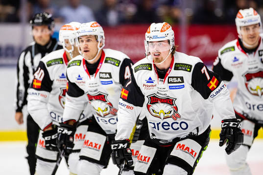 Malmö Redhawks Marcus Björk jublar