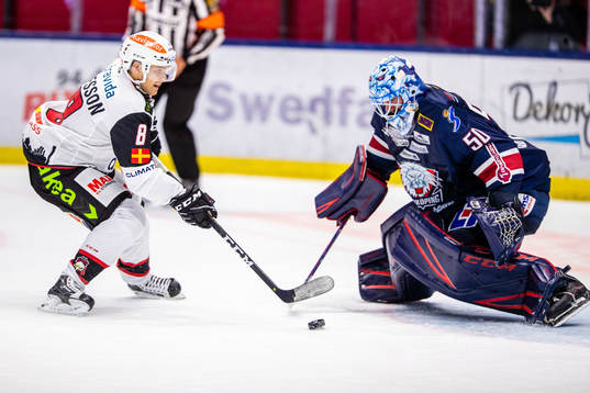 Malmö Redhawks Johan Olofsson gör avgörande målet på