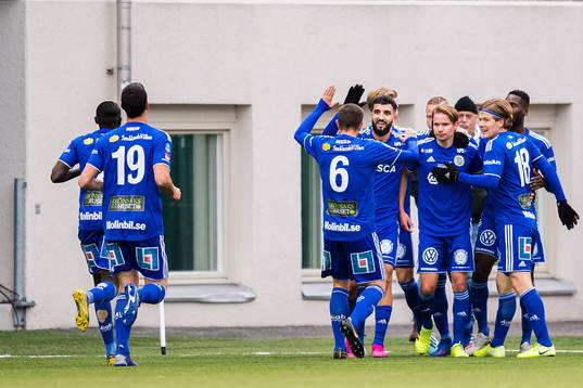 Sundsvalls spelare jublar