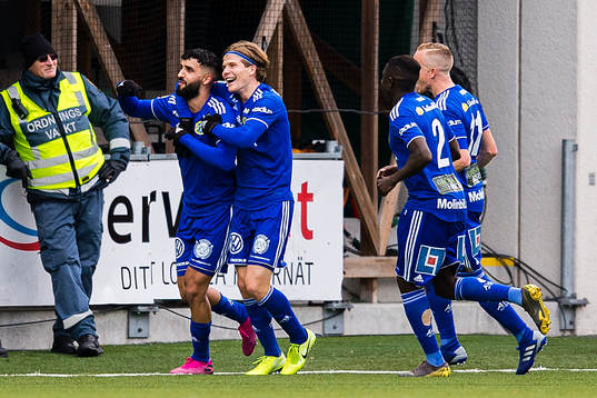 Sundsvalls spelare jublar