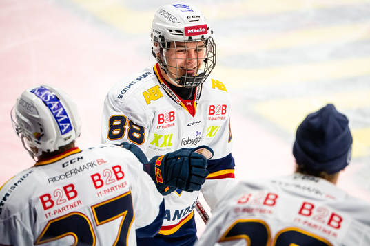 Djurgårdens Alexander Holtz jublar