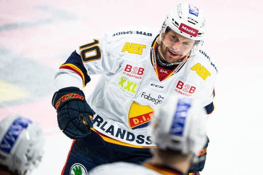 Djurgårdens Niclas Bergfors jublar